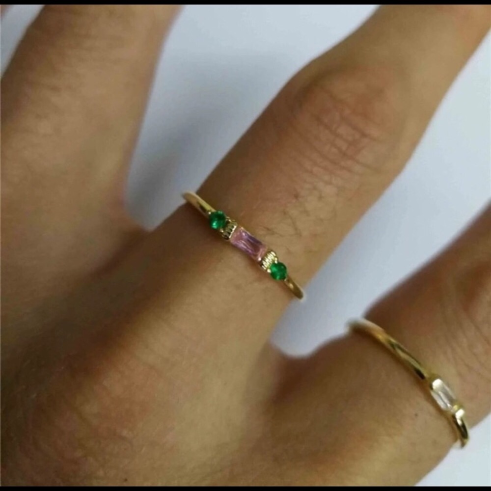5⭐️⭐️’s 4 Piece Yellow Gold Gemstone Midi Ring Set - Picture 6 of 8